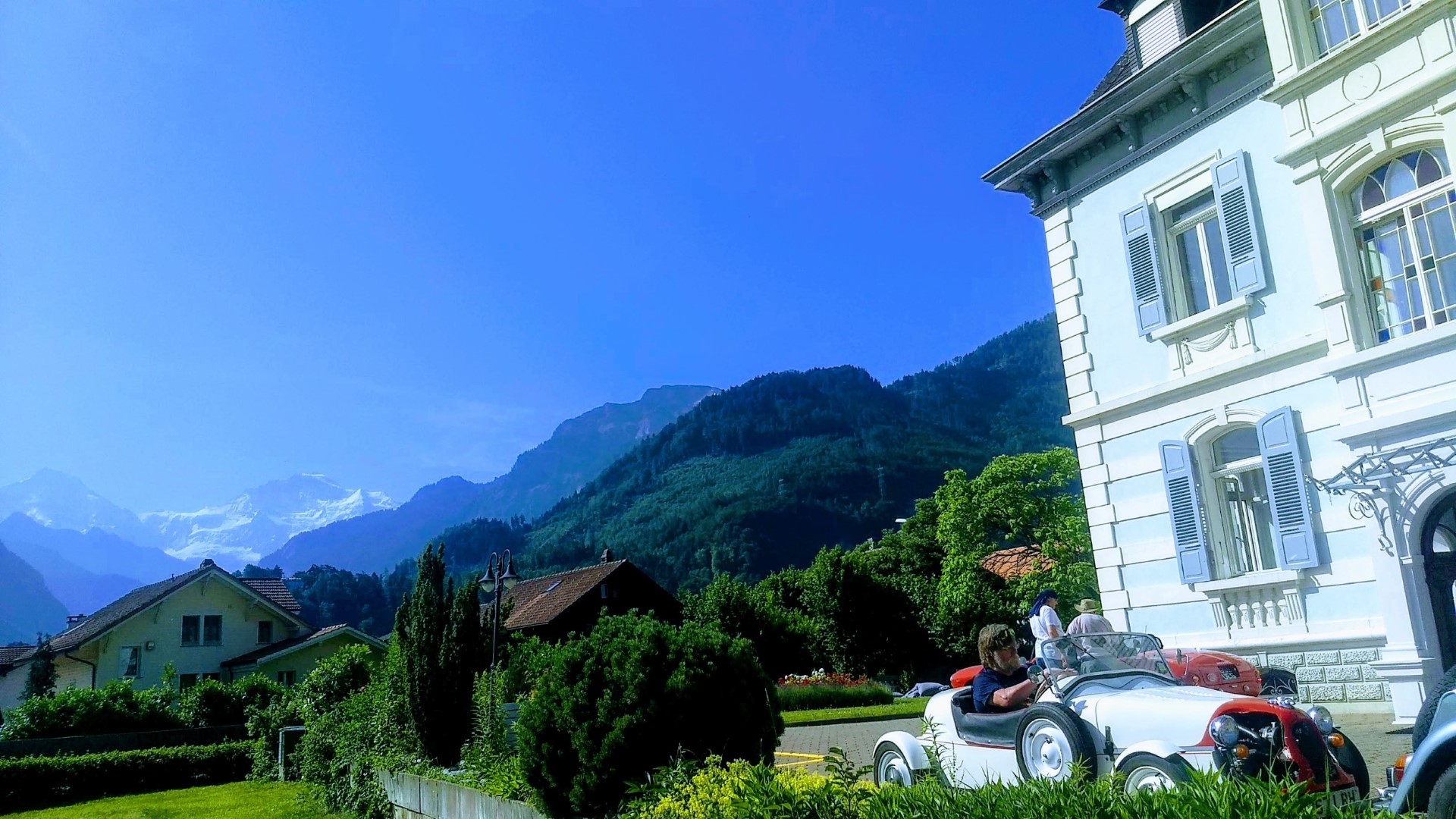 Culinary Haven & Restaurant with Free Parking in Interlaken Fondue